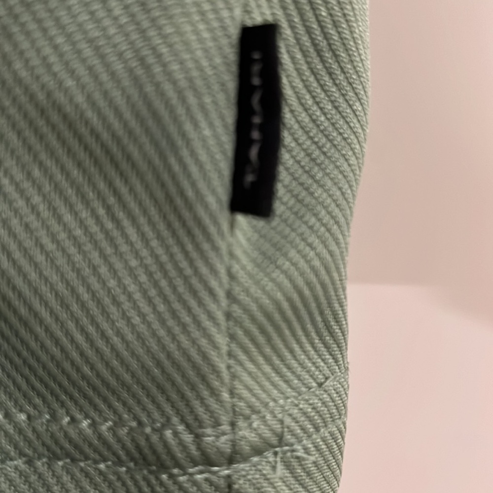 Tahari Mens shirt made to move, for comfort fit, and easy wear, Green, L, NWT - Picture 3 of 7